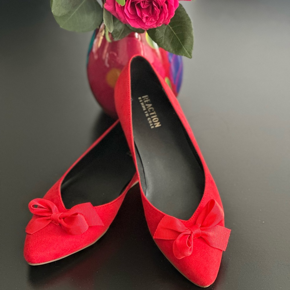 Kenneth Cole Reaction flats